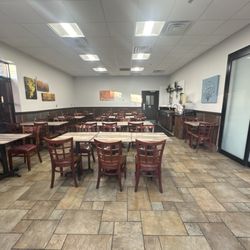 Goldberg's New York Bagels - Spacious.