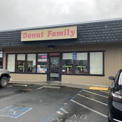 Donut Family - Outside