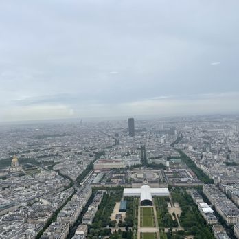 La Tour Eiffel - Landmarks & Historical Buildings Near Me - Paris, 75 La Tour Eiffel - Landmarks & Historical Buildings Near Me - Paris, 75