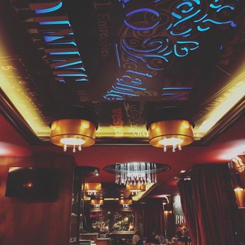 Carmine Café - Pizza Near Me - Paris, 75