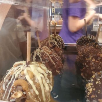 The Royal Chocolate - Chocolate covered apples. - Candy Stores Near Me - Virginia Beach, Virginia The Royal Chocolate - Chocolate covered apples. - Candy Stores Near Me - Virginia Beach, Virginia
