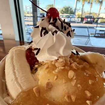The Crazy Mason Milkshake Bar - Banana Split - Desserts Near Me - North Myrtle Beach, South Carolina The Crazy Mason Milkshake Bar - Banana Split - Desserts Near Me - North Myrtle Beach, South Carolina