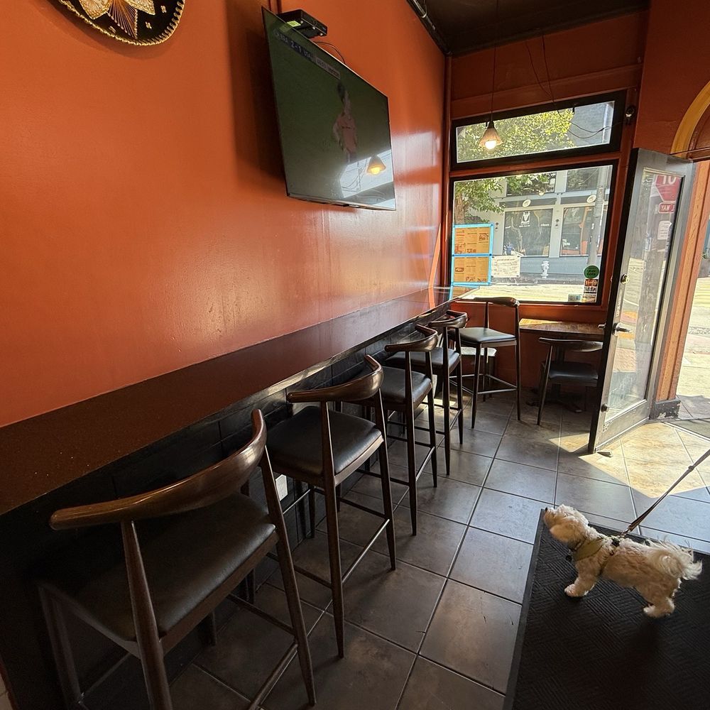 Burrito Loco - Inside counter seating - Mexican Near Me - San Francisco, California Burrito Loco - Inside counter seating - Mexican Near Me - San Francisco, California