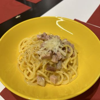 Bacarretto - smoked tuna carbonara - Sicilian Near Me - Venezia, VE Bacarretto - smoked tuna carbonara - Sicilian Near Me - Venezia, VE