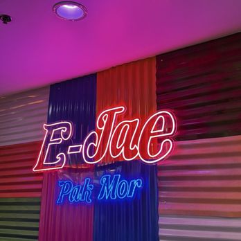 E-Jae Pak Mor - Inside - Thai Near Me - Seattle, Washington