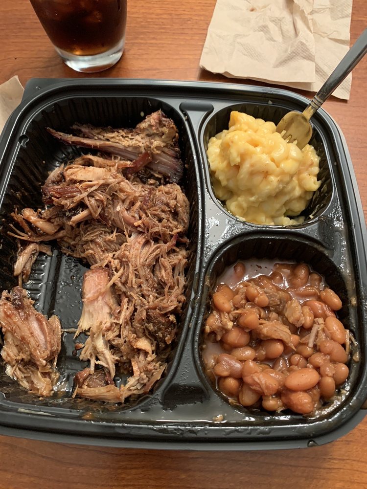 WHOLE HOG CAFE Updated October 2024 48 Photos & 130 Reviews 67 N