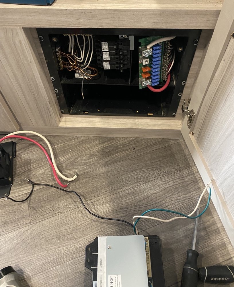 Slide of Emergency Mobile RV Repair & Service