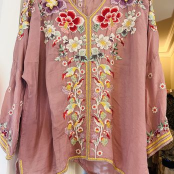 Sweet T's Designer Consignment and Boutique - Women's Clothing Near Me - Pensacola, Florida Sweet T's Designer Consignment and Boutique - Women's Clothing Near Me - Pensacola, Florida