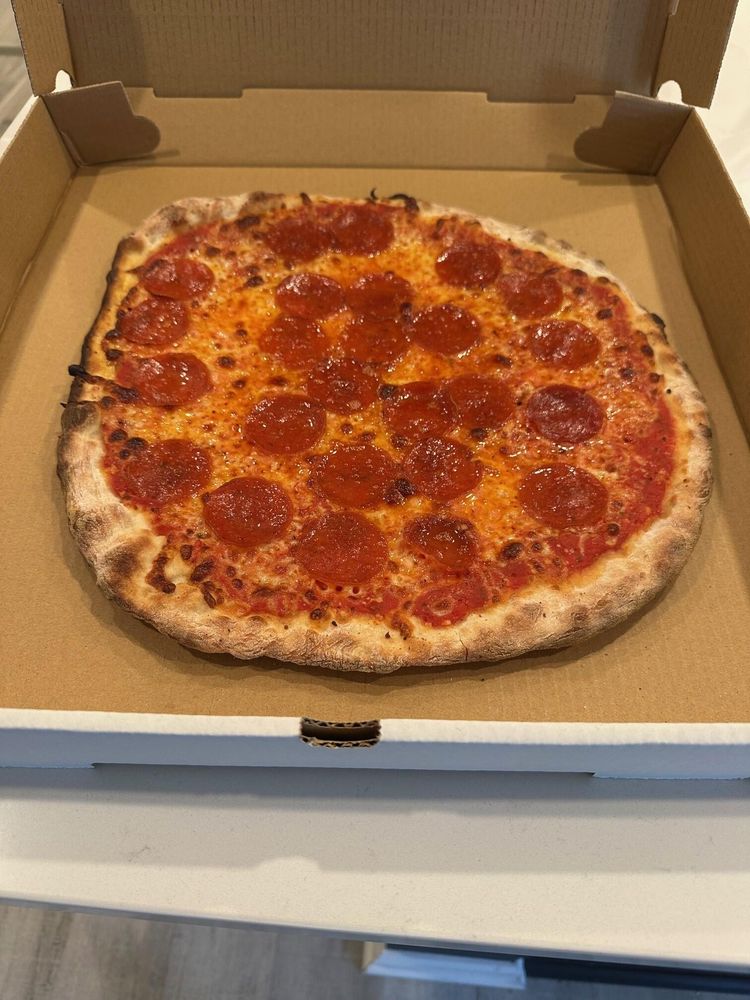Island Apizza Logo