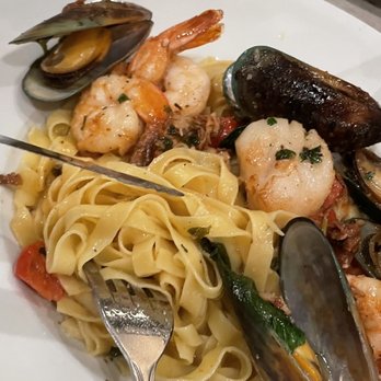 Bottega Italia - Chef's special - Pizza Near Me - Temecula, California
