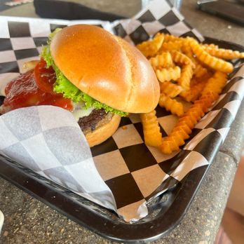 Wallaby's Bar & Grille - Sports Bars Near Me - Ames, Iowa