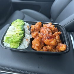 New York Restaurant - General Tso's Chicken