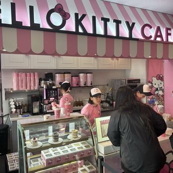 Hello Kitty Cafe - Counter - Themed Cafes Near Me - Vancouver, British Columbia