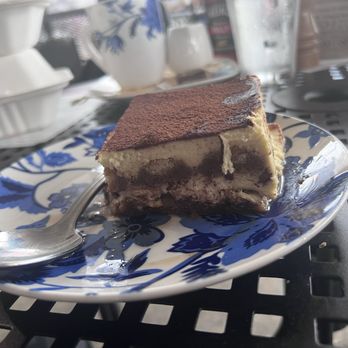 The Last Queen - Tiramisu - British Near Me - Enon, Ohio