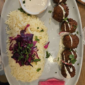 Raik Mediterranean - Middle Eastern Near Me - Suwanee, Georgia
