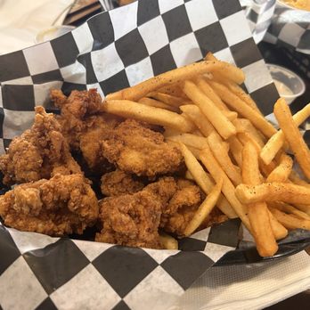 Strip's Chicken - Fried Chicken Bites (Not GF)* Super good! - Breweries Near Me - Lenexa, Kansas