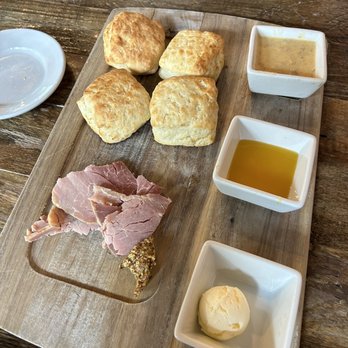 Farm Bell Kitchen - Biscuit Board - Southern Near Me - Charlottesville, Virginia
