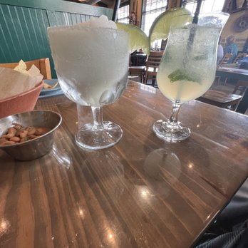 Lupe Tortilla Mexican Restaurant - Frozen margarita, mojito - Tex-Mex Near Me - San Antonio, Texas Lupe Tortilla Mexican Restaurant - Frozen margarita, mojito - Tex-Mex Near Me - San Antonio, Texas