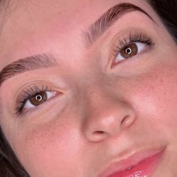WowYourBrowz - Eyebrow lamination, waxing, and tint