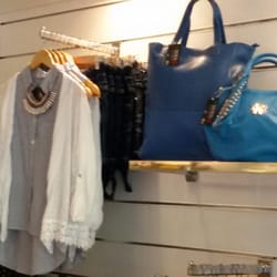 Tendenze - Ropa y complementos