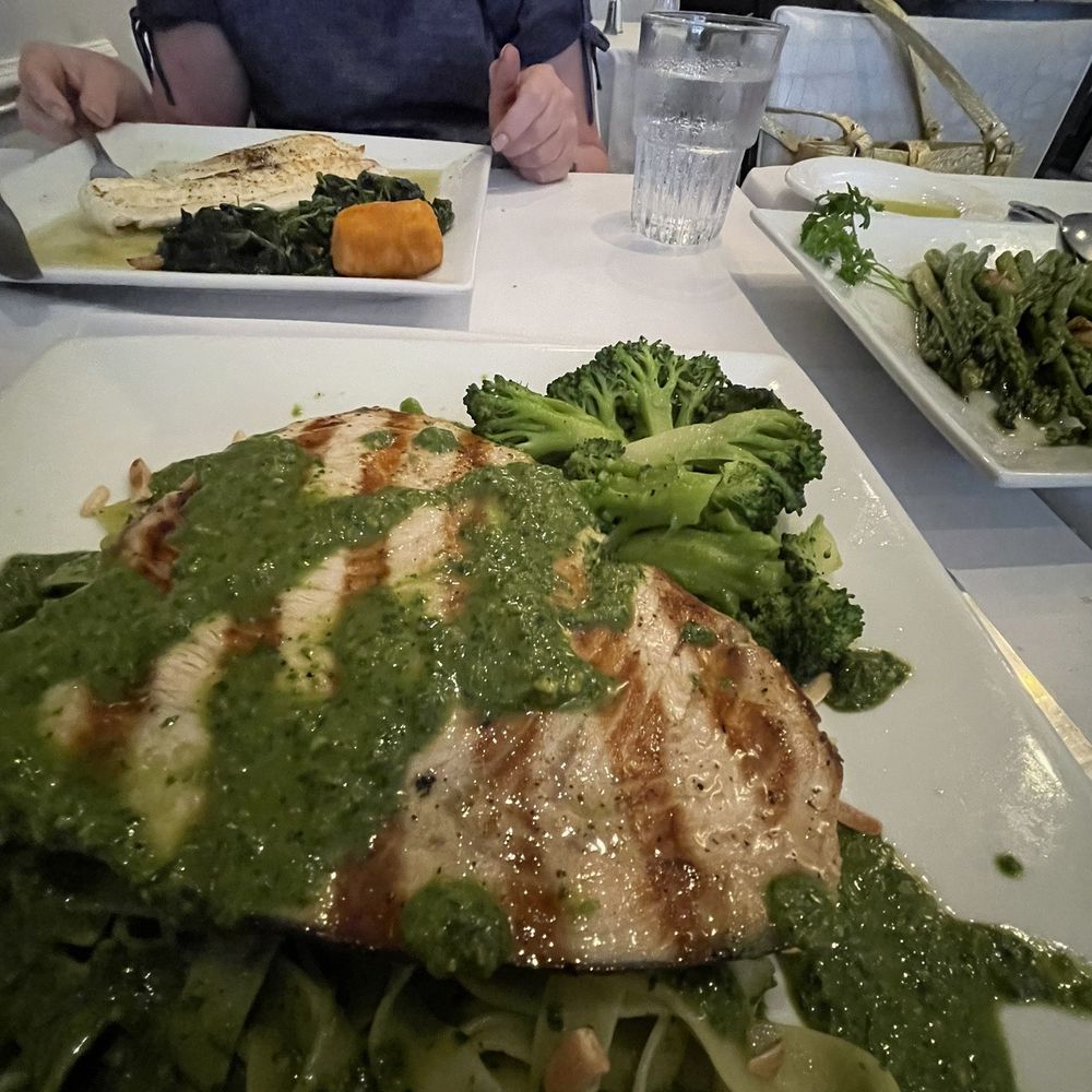 Ponte Vecchio Restaurant - Swordfish with a drizzle of pesto sauce over fettuccini - Italian Near Me - Brooklyn, New York