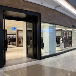 Banana Republic