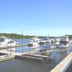 Coeymans Landing Marina - Docks