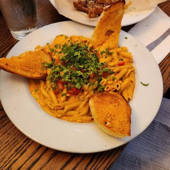 Pizza Heaven Bistro - Creamy Chipotle chicken pasta - Pizza Near Me - Phoenix, Arizona