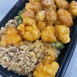 China King - General tso chicken with chicken fried rice