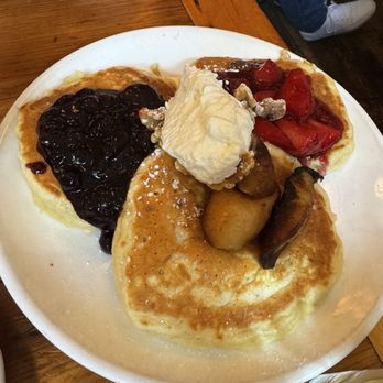 Bubby's Tribeca - Pancake Flight! Those jams were something else..... - American Near Me - New York, New York