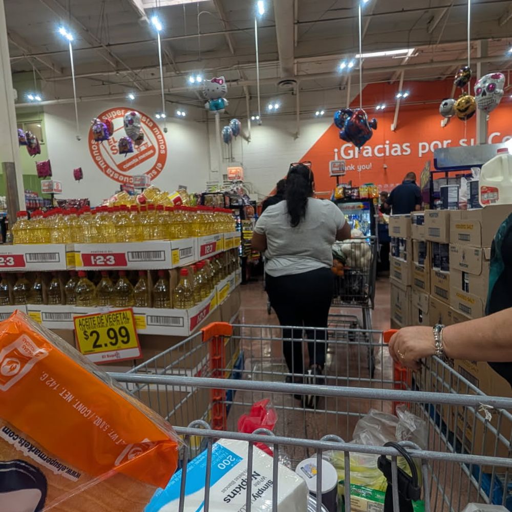 El Super - always a wait - Grocery Near Me - San Fernando, California El Super - always a wait - Grocery Near Me - San Fernando, California