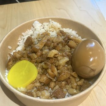 Hoja - Braised pork rice - Desserts Near Me - Markham, Ontario