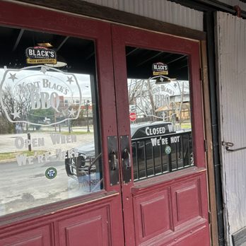 Black's BBQ - Barbeque Near Me - San Marcos, Texas