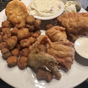 Sweet T's Restaurant + Bar - Fried chicken with fried okra and mashed tomatoes - Southern Near Me - Windsor, California