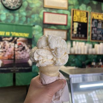 Clancy's Ice Cream Parlour - Single scoop of coconut pineapple - Ice Cream & Frozen Yogurt Near Me - San Leandro, California