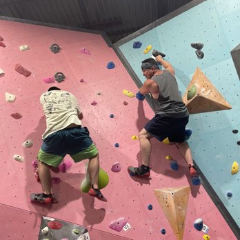 Alchemy Climbing - Gyms Near Me - Tallahassee, Florida