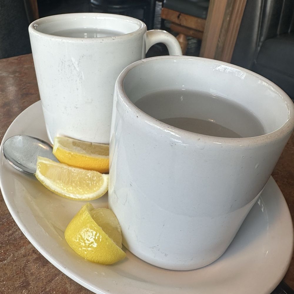 Huckleberry's - Hot water with lemon - Breakfast & Brunch Near Me - Fairfield, California