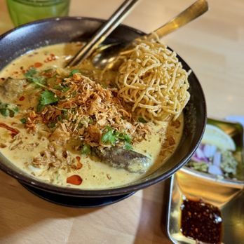 Manaao - "Khao Soi Noodle with Braised Beef" - Khao Soi Neua - Thai Near Me - Tustin, California