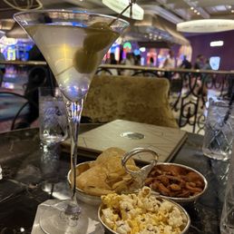 Dirty martini and snacks Dirty martini and snacks