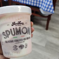 Capri Deli - Classic Spumoni