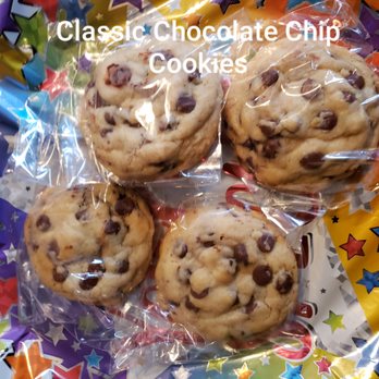 Cookie Confidant - Classic Chocolate Chip Cookies - Bakeries Near Me