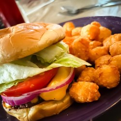Geraldine's Kitchen - Da best thing here .