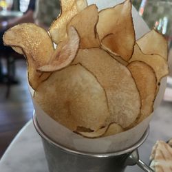Petit Paulette - House truffle potato chips