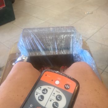 Palms Nail Spa - Massage chair, liners, relaxing music ...not bad! - Nail Salons Near Me - Windsor, California
