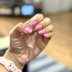 Noire Nail Bar - Gel manicure by chole