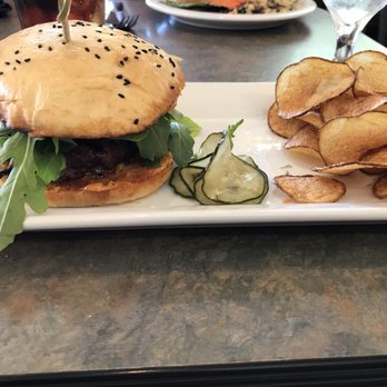 Griffin & Wells Cafe - Cheese stuffed burger with fresh potato chips - Desserts Near Me - Enumclaw, Washington Griffin & Wells Cafe - Cheese stuffed burger with fresh potato chips - Desserts Near Me - Enumclaw, Washington