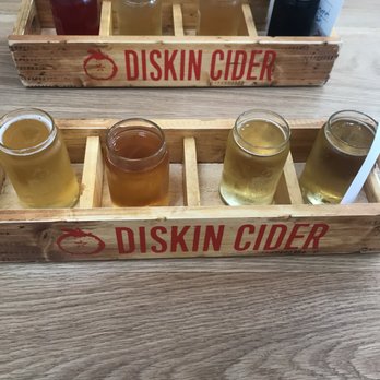 Diskin Cider - Flight of cider - Cideries Near Me - Nashville, Tennessee Diskin Cider - Flight of cider - Cideries Near Me - Nashville, Tennessee