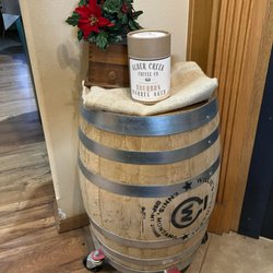 Alder Creek Coffee - Cozy fun little setting for great conversation
