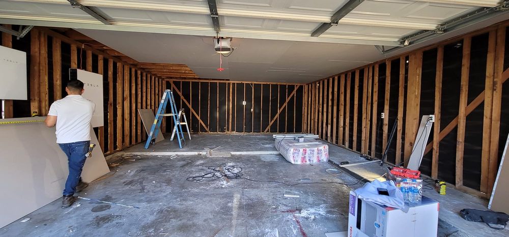 Slide of JD Supreme Construction