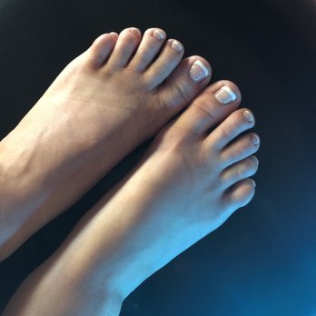 GLO Nail Bar - Lol‍ - Nail Salons Near Me - Costa Mesa, California